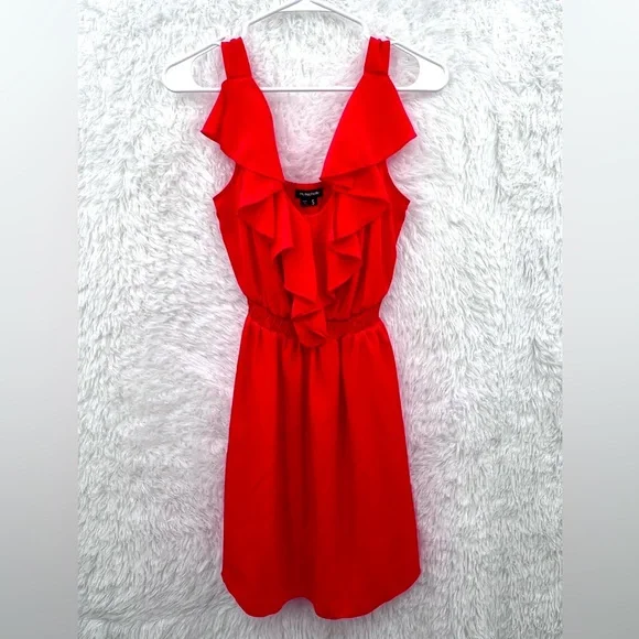 my michelle red dress My Michelle Evening Dress (M)  Holy Thrift